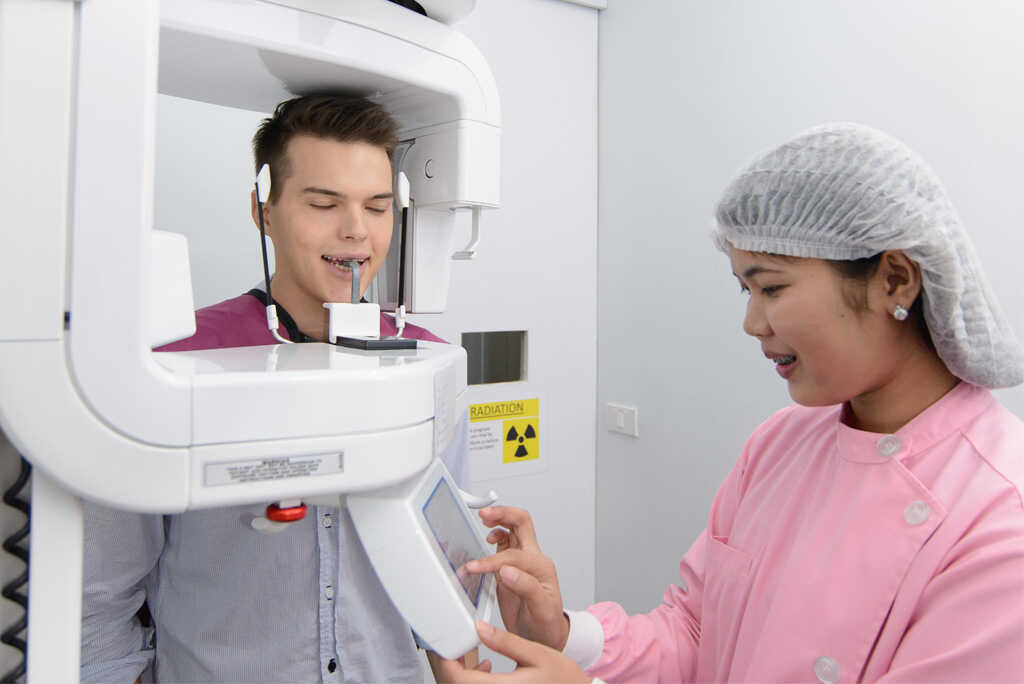 Besides the dentist, We also have qualified staff that always ready to help and service for you.