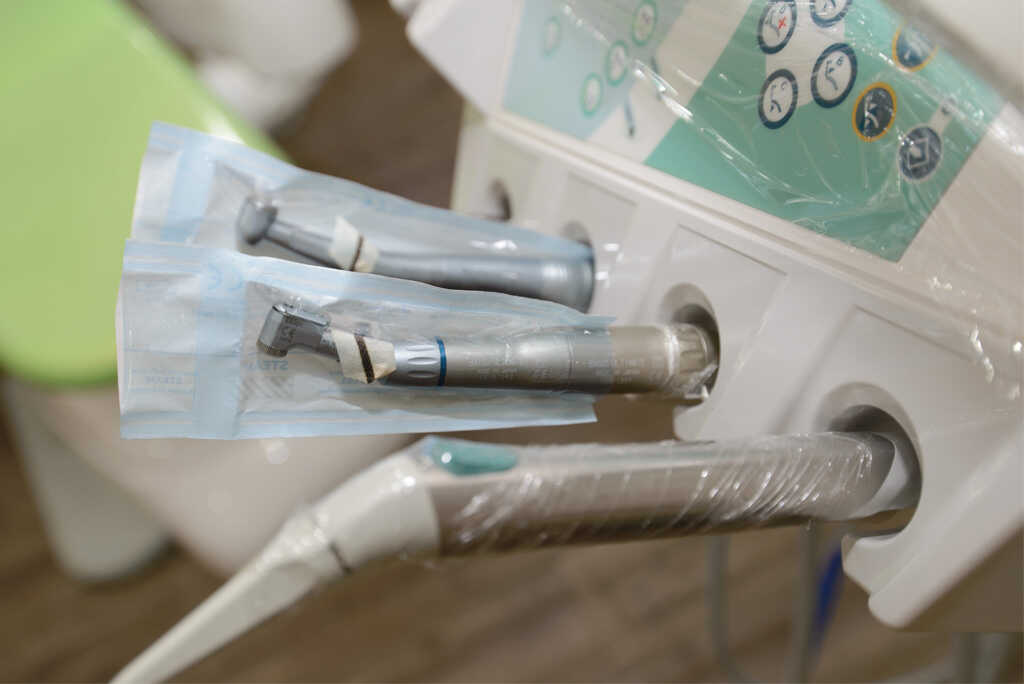 We have modern equipment and high quality to be the same as hospital standards.